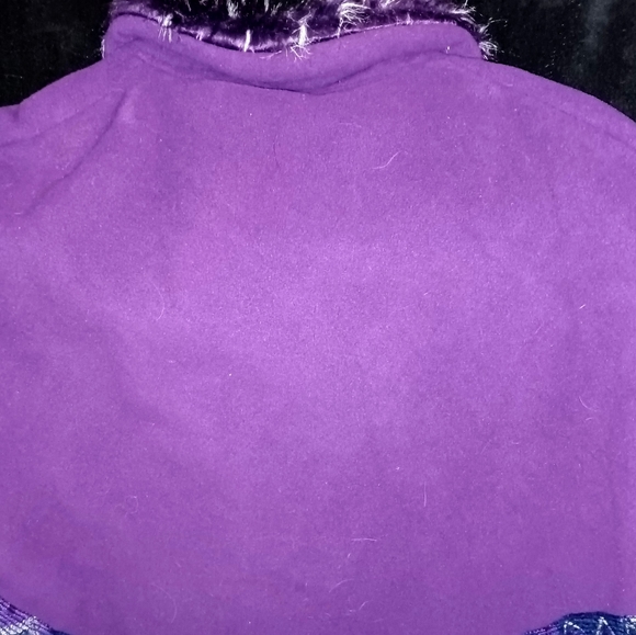 Shaw - Picture 2 of 4